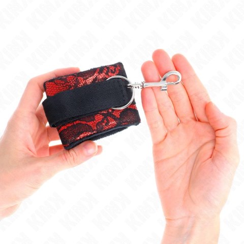 KINK Krotkie zapinane opaski na nadgarstki z aksamitu i koronki czerwono-czarne 23x6,5cm KINK