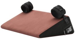 Liberator Bondage Wedge Mauve poduszka klinowa z kajdankami 61x35,5x17,8cm