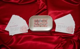 Kochankowie Gra Karciana Dla Par 52 Karty w Metalowym Pudełku