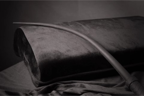 Shots Ouch! silikonowy pejcz wielofunkcyjny czarny