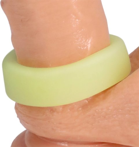 Doc Johnson Big O silikonowy pierścień intymny świecący w ciemności