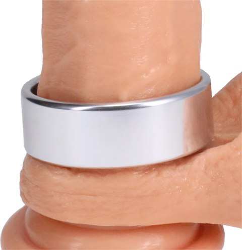 Doc Johnson Rock Solid pierścień anatomiczny aluminium XL